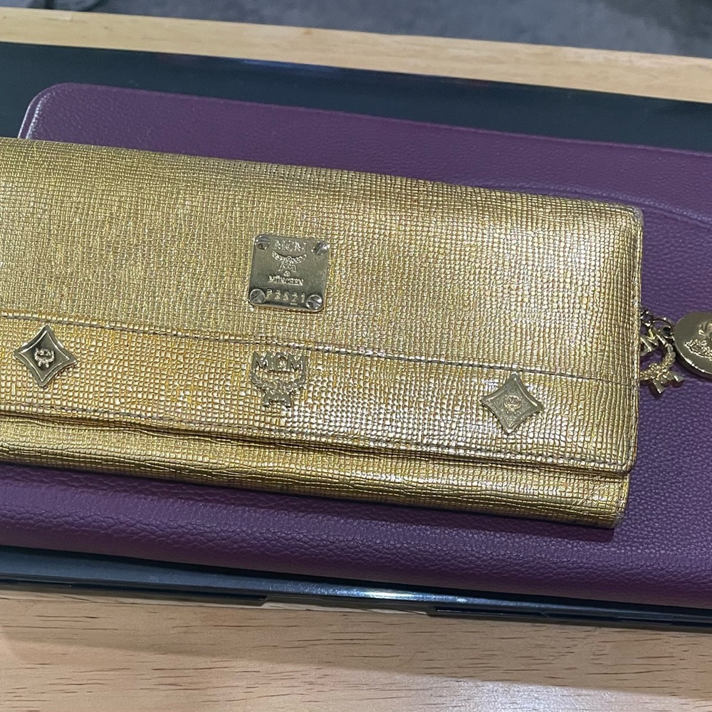 MCM Shimmering Gold Wallet - Picture 1 of 9